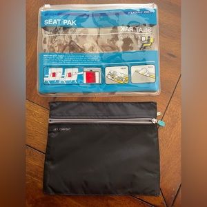 Container Store In flight seat pak  4 zipper travel bag with plastic case